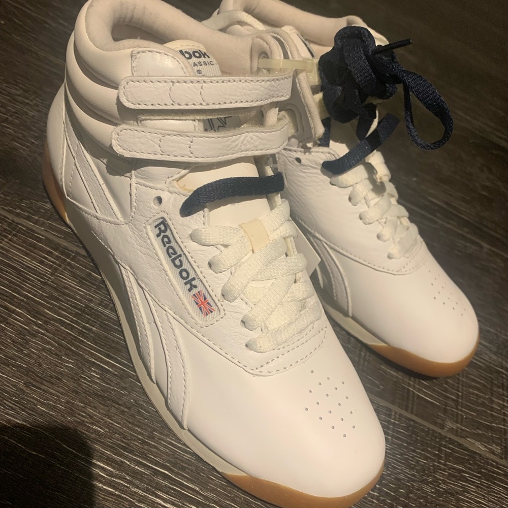 ♠️SOLD♠️ Reebok Freestyle Hi 5411 LTD Retro High-Top Sneaker White Navy - Picture 4 of 5